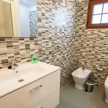 2 Bedroom For 4 People In Tenerife * 阿德耶